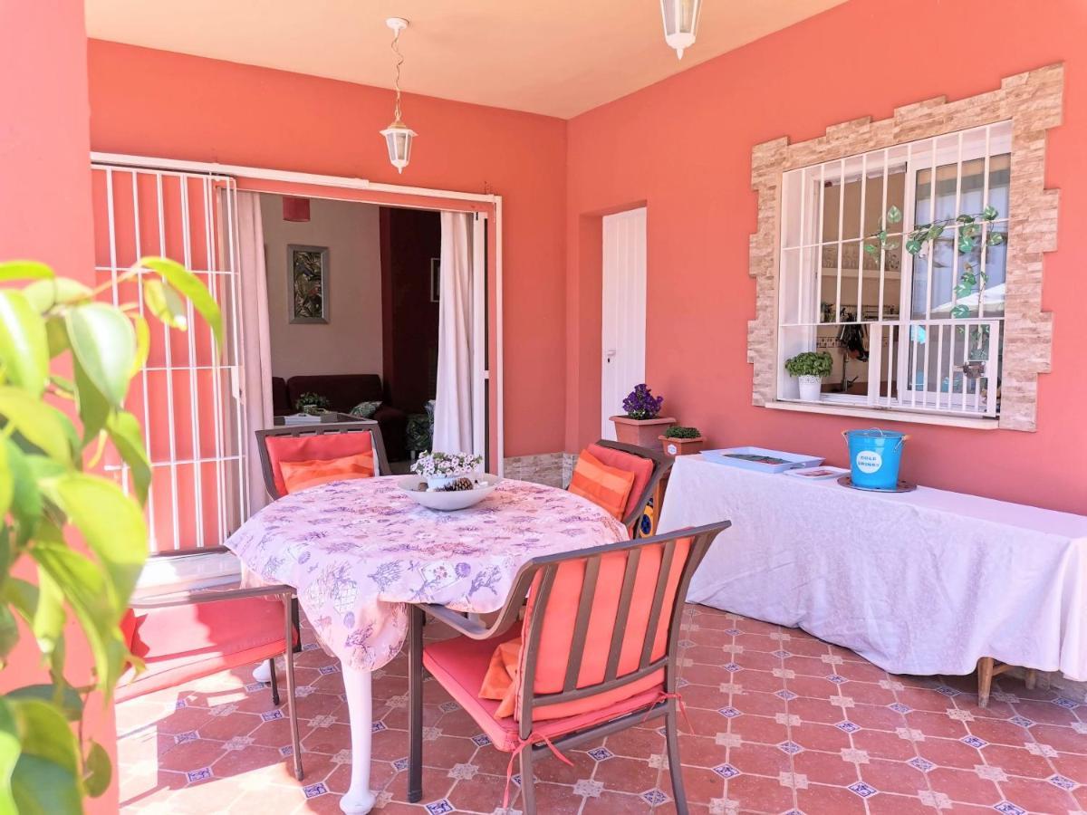 El Capricho De Espartinas Buitenkant foto